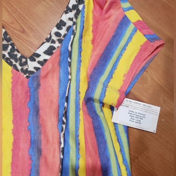Boutique Colorful top NWT - Picture 2 of 3